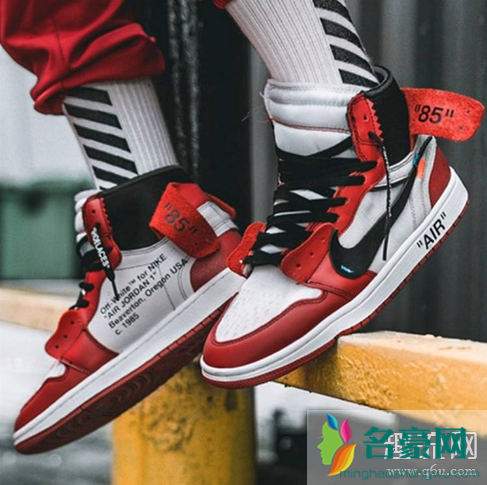 Nike Dunk 是AJ吗 Nike Dunk 和 AJ哪个早出现