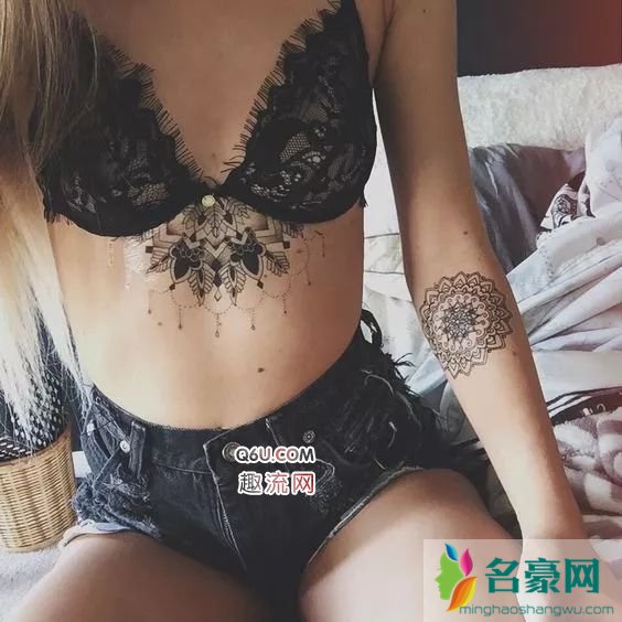 女生纹身哪个部位好看 性感纹身部位及图案推荐