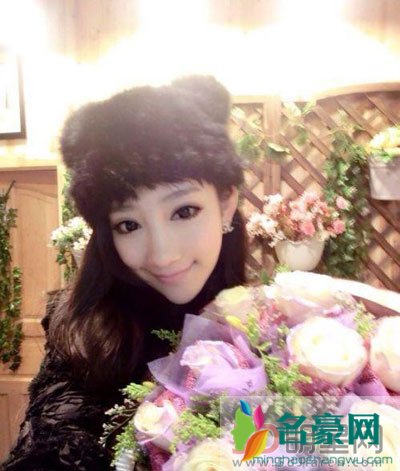 女主播项茜乔裙子掉了的视频事件 奶头图片曝光,靠裸只能喧嚣一时