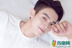 许凯家暴图片 这个前女友存心是要黑许凯啊!还说他