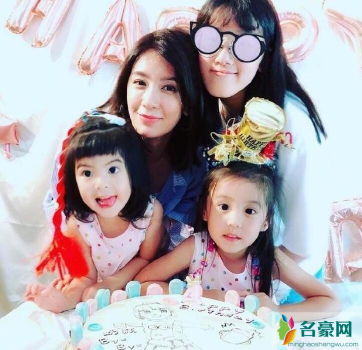 咘咘生日现场