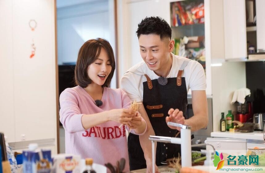 张嘉倪、买超照片