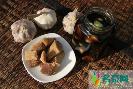 腊八蒜腌制过程中可以打开吗1