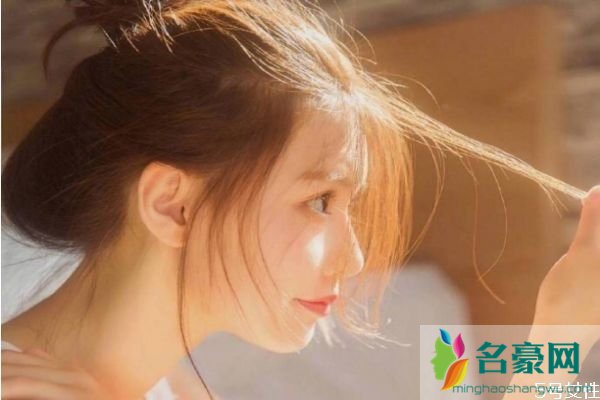 不发朋友圈的女生性格 没见过世面的女生特点