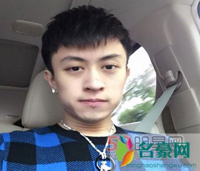 超级富二代秦奋king总的父亲真实身份及身价资产曝光 秦奋真的身高160吗