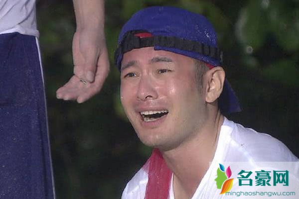 黄晓明18亿事件 问题他是矢口否认居然把问题推卸到他妈身上