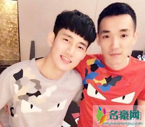 mc阿哲三亚女朋友是谁 阿哲三亚情侣装女主角简介