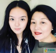 哈文晒与女儿合照 哈文难掩脸上憔悴惹网友们心疼