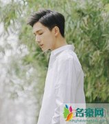 李明霖父母离婚了吗 李明霖爸爸是谁干嘛的+家庭介