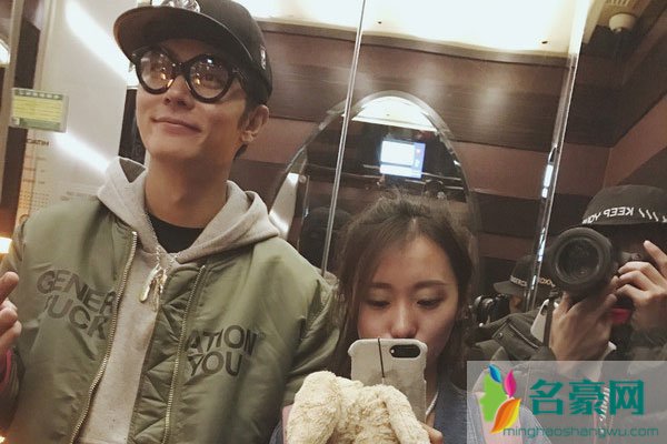 张丹峰出轨经纪人照片证据 先是朋友后是妹最后变成小宝贝