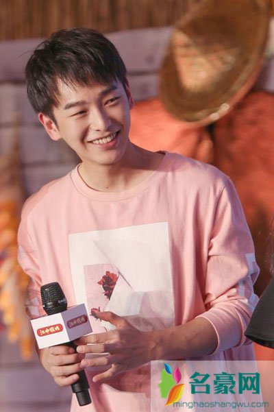 彭昱畅女朋友是谁 彭彭比较爷们儿而且演技好