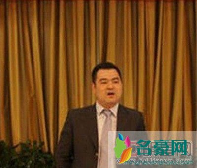 一人哥和阿哲绝交了吗? 一人为什么放弃了阿哲