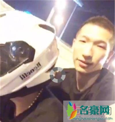 乞丐哥打狗磊可打起来 石家庄狗磊被砍录像