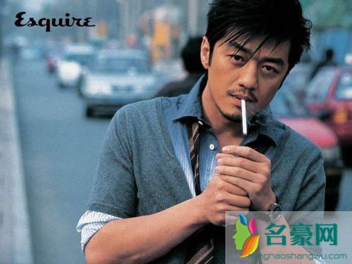 李亚鹏的女友有几个 李亚鹏现在有钱没钱这是主要的