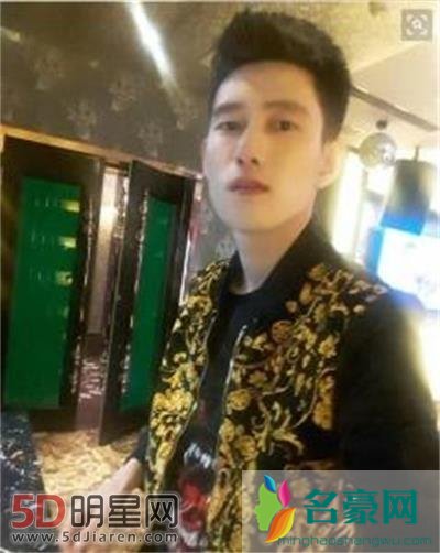 阿哲承认睡了小损样 小损样和阿哲睡的图片是真的吗