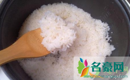 米饭煮稀了怎么让它干2