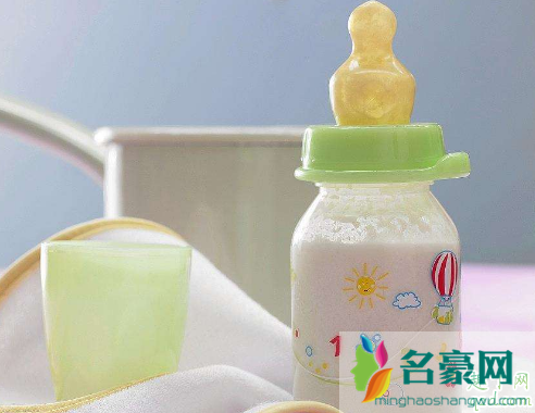 婴儿奶瓶用清洁剂冲洗安全吗 天天用奶瓶清洗剂有害吗2