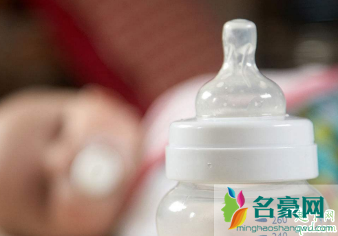 婴儿奶瓶用清洁剂冲洗安全吗 天天用奶瓶清洗剂有害吗3