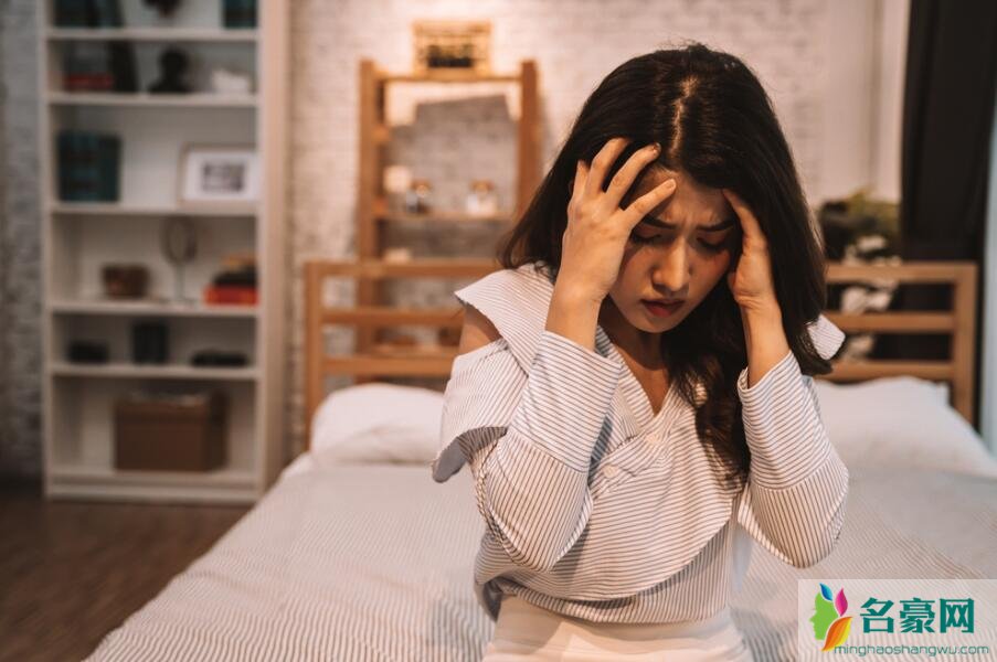 一定是我不够好,老公才选了别人!心理师:“自卑是一种误解”