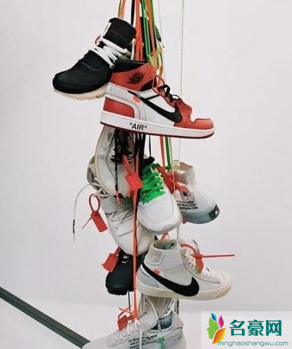 Nike与Adidas有什么区别  Nike比Adidas好在哪
