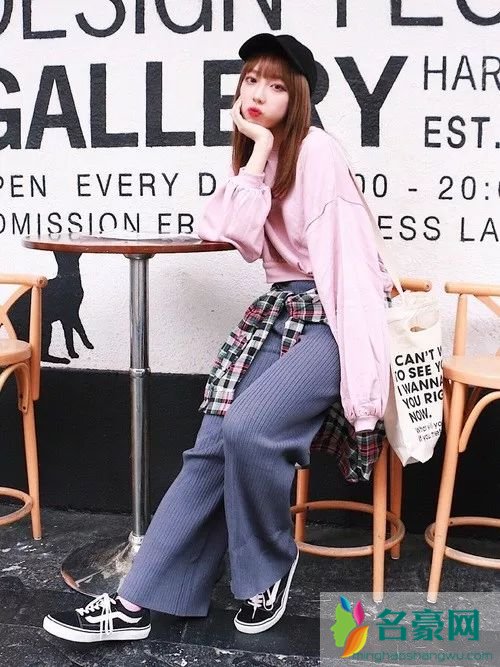 男生粉色衣服怎么搭配 粉色衣服怎么穿不娘