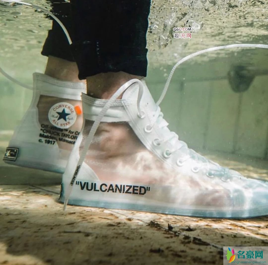 透明鞋为什么这么火 塑料鞋子搭配方法