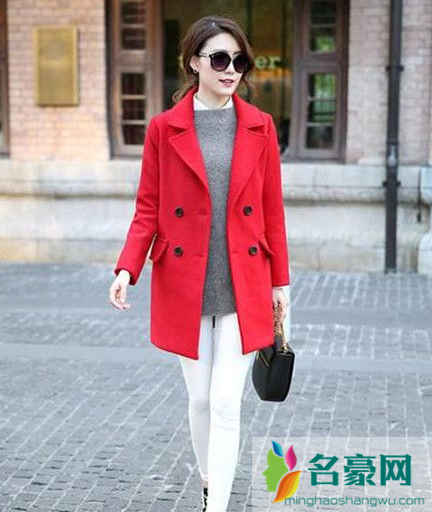 红色外套里面怎么搭配 春节红外套内搭什么颜色