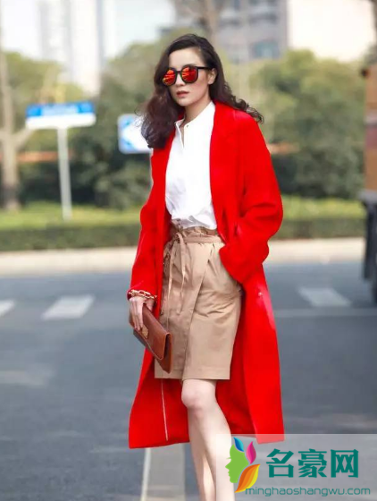 红色外套里面怎么搭配 春节红外套内搭什么颜色