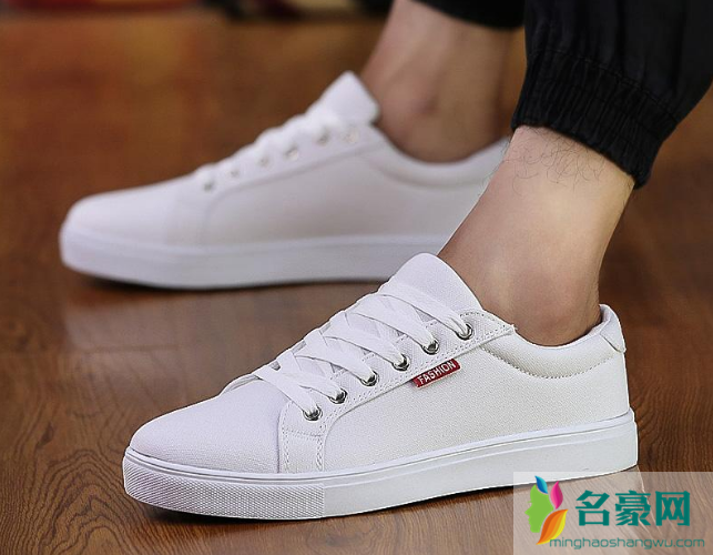 过年应该穿什么颜色的鞋 穿小白鞋过年可以吗