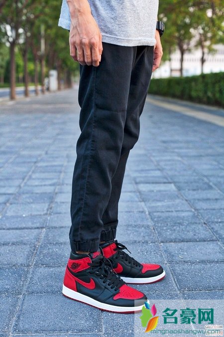  aj1禁穿为什么叫禁穿 aj1禁穿和黑红的区别是什么