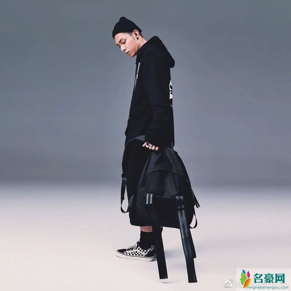 周柏豪穿衣搭配解析 周柏豪Pakho同款衣服配饰一览