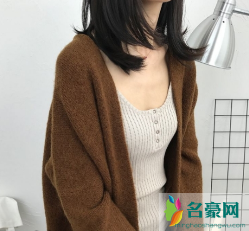 焦糖色衣服怎么搭配  焦糖色衣服配什么颜色好看