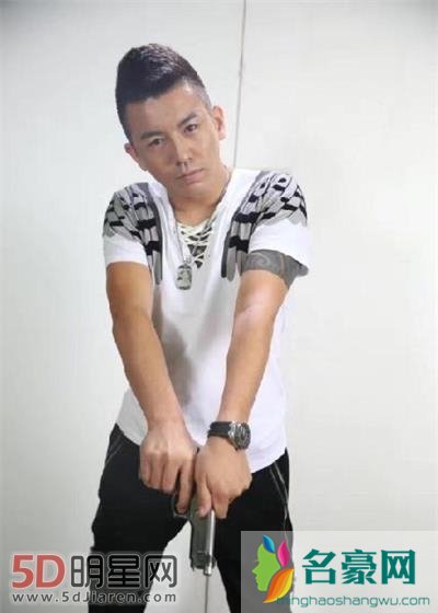 老利下跪事件真假揭秘 赵本六被利哥赶出舞帝