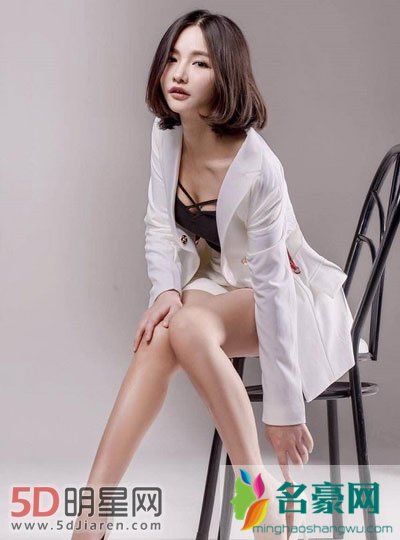 韩懿莹miss直播凸点事件  电竞一姐miss胸大图片