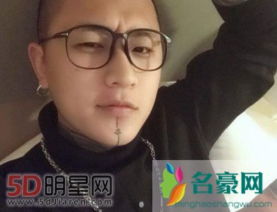 王逗逗和校长分手原因真相 方丈表白王逗逗视频经过