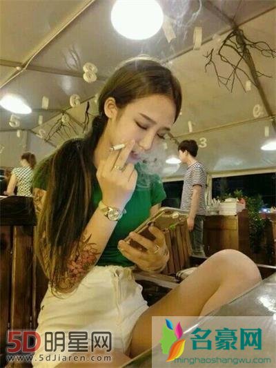 mc高迪以前谈过几个女朋友+照片 高迪前女友小妖是谁