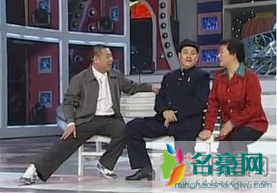 范伟老婆杨宝玲照片 妻子漂亮贤惠幸福的一家人孩子也错不了