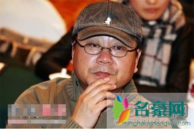 范伟老婆杨宝玲照片 妻子漂亮贤惠幸福的一家人孩子也错不了