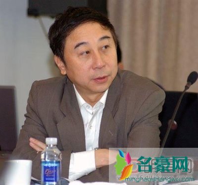 冯巩有几个孩子 还是喜欢冯巩绝对有幽默感的男人