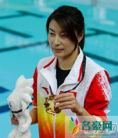 郭晶晶旺夫相图解 当时香港媒体说:霍家不娶李家就会娶,说郭的相太旺了