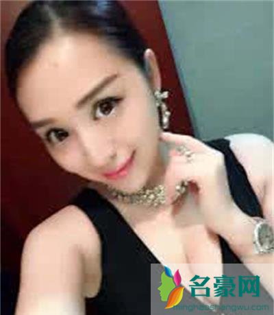 老利因为什么骂韩士博 豆姐韩士博和利哥闹掰原因