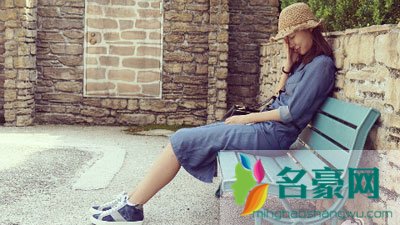 女流66直播录像回放 女流直播被气哭事件