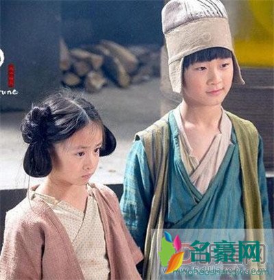 田雨橙好像来月经 人家只是个孩子不要天天拿出来说事好吗