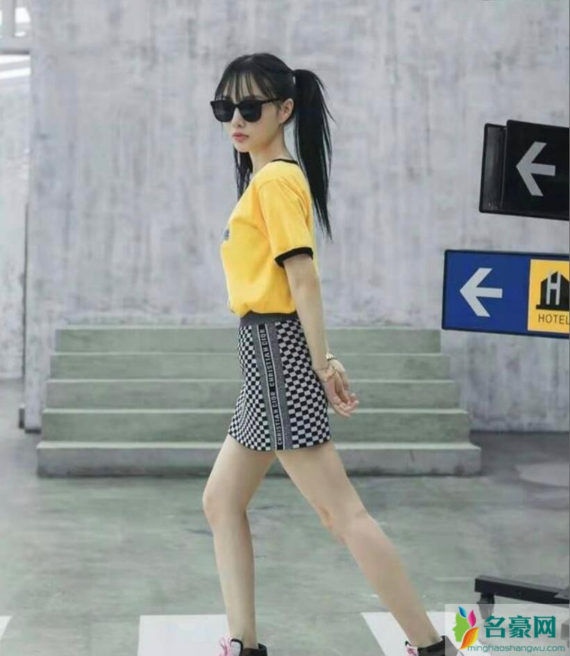 李小璐服装照