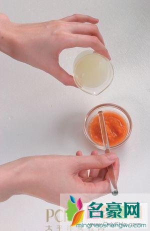 胡萝卜嫩白面膜DIY方法