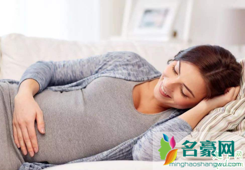孕妇晚上睡觉翻来覆去会脐带绕颈吗 孕期睡姿别太随意了!2