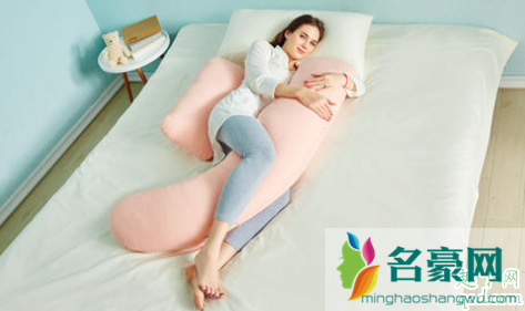 孕妇晚上睡觉翻来覆去会脐带绕颈吗 孕期睡姿别太随意了!1