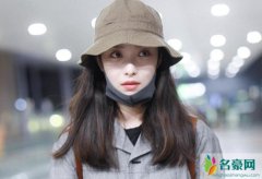 倪妮渔夫帽搭工装现身 长发披肩满满少女感