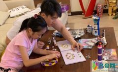 吴尊与儿女玩耍 尽显好爸爸形象画面超温馨幸福