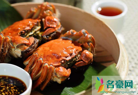 大闸蟹吐沙要放什么1